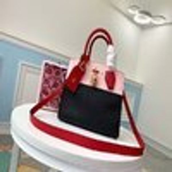 libobo6_1 rceo m53804 backpacks handbags iconic handles shoulder bags totes cross body bag clutches evening oxidized leather business, Red;black
libobo6_1 rceo m53804 backpacks handbags iconic handles shoulder bags totes cross body bag clutches evening oxidized leather business, Red;black