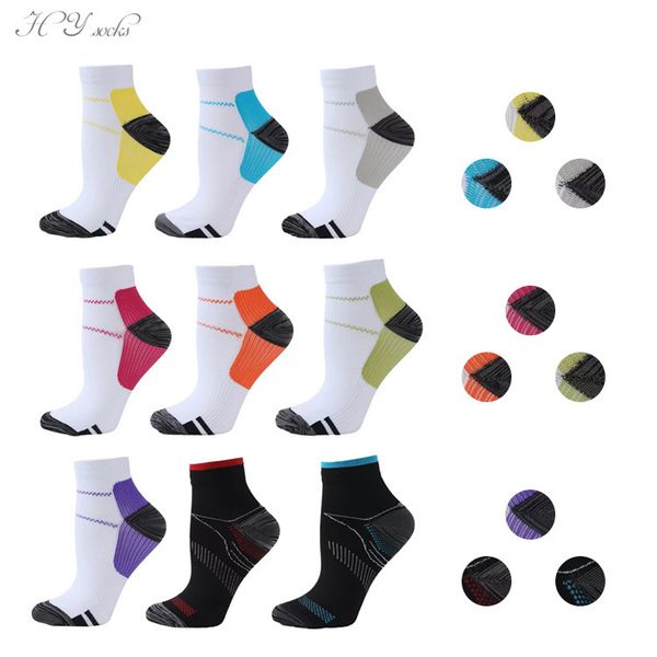 socks compression outdoor cycling and running breathable sports, Black;white 
socks compression outdoor cycling and running breathable sports, Black;white