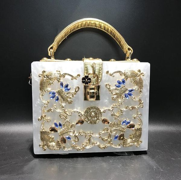 factory wholesale women leather shoulder bags luxury metal carved acrylic dinner bag sweet hollow flower fashion handbags elegant diamonds h
factory wholesale women leather shoulder bags luxury metal carved acrylic dinner bag sweet hollow flower fashion handbags elegant diamonds h