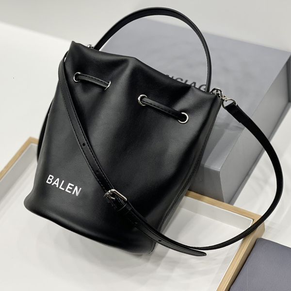 ba women's 2021 aolai new cowhide letter printed single shoulder diagonal span wheel xs drawstring bucket bag
ba women's 2021 aolai new cowhide letter printed single shoulder diagonal span wheel xs drawstring bucket bag