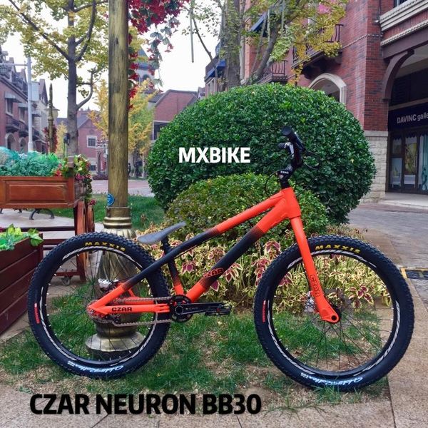 est original bike czar-s neuron pro 24 inch street trials diy bb30 double-color paint inspired danny macaskill bikes
est original bike czar-s neuron pro 24 inch street trials diy bb30 double-color paint inspired danny macaskill bikes