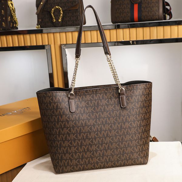 handbag tot bag women's 2021 large capacity single shoulder fashion chain portable messenger mother shopping
handbag tot bag women's 2021 large capacity single shoulder fashion chain portable messenger mother shopping