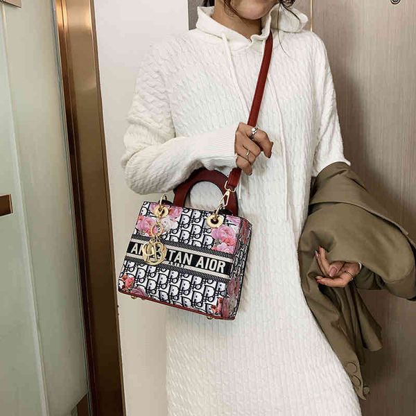 70% off 2021 women's s women's new fashion printing hand-held diana bag net red texture letter one shoulder messenger bag
70% off 2021 women's s women's new fashion printing hand-held diana bag net red texture letter one shoulder messenger bag