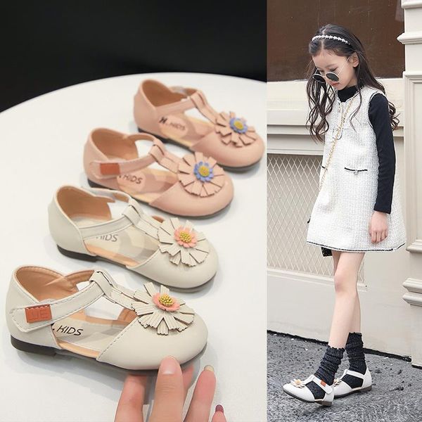 girls single shoes 2021 spring children's soft bottom leather flat wild non-slip fashion flower princess sneakers, Black;red
girls single shoes 2021 spring children's soft bottom leather flat wild non-slip fashion flower princess sneakers, Black;red