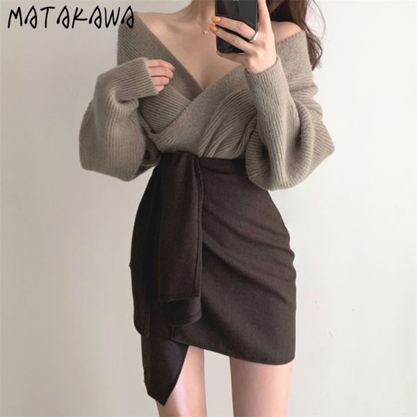 fall women autumn deep v-neck woman sweaters cross casual long-sleeved knitted sweater korean 210506, White;black
fall women autumn deep v-neck woman sweaters cross casual long-sleeved knitted sweater korean 210506, White;black