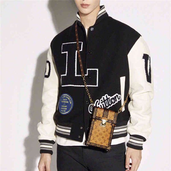 correct version fan chengcheng's same trendy autumn winter baseball jacket tweed stitching jacket for men and women, Black;brown
correct version fan chengcheng's same trendy autumn winter baseball jacket tweed stitching jacket for men and women, Black;brown