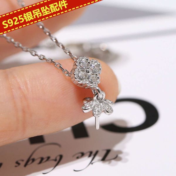 diy accessories s925 silver pearl four leaf clover pendant with semi-finished pendant head, Black
diy accessories s925 silver pearl four leaf clover pendant with semi-finished pendant head, Black