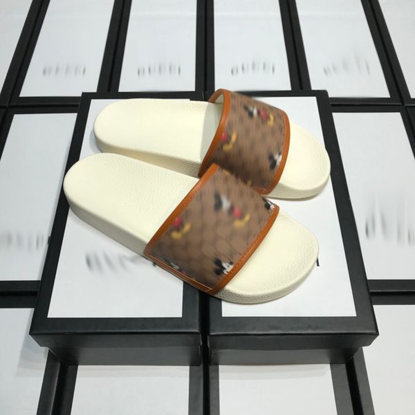 luxuries designer men's slippers sandals shoes slide summer fashion wide flat men flip flops with box size 39-45 -b189, Black
luxuries designer men's slippers sandals shoes slide summer fashion wide flat men flip flops with box size 39-45 -b189, Black