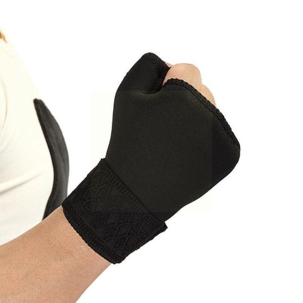 wrist support 1pcs guard adjustable compression wristband bandage pols brace wraps for extended and curved wris p5l7, Black;red
wrist support 1pcs guard adjustable compression wristband bandage pols brace wraps for extended and curved wris p5l7, Black;red