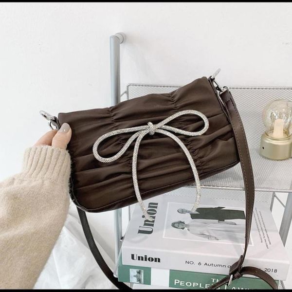 designer dinner bagevening bags cute bow fashion women's bag shoulder messenger 2021 style personality trendy
designer dinner bagevening bags cute bow fashion women's bag shoulder messenger 2021 style personality trendy