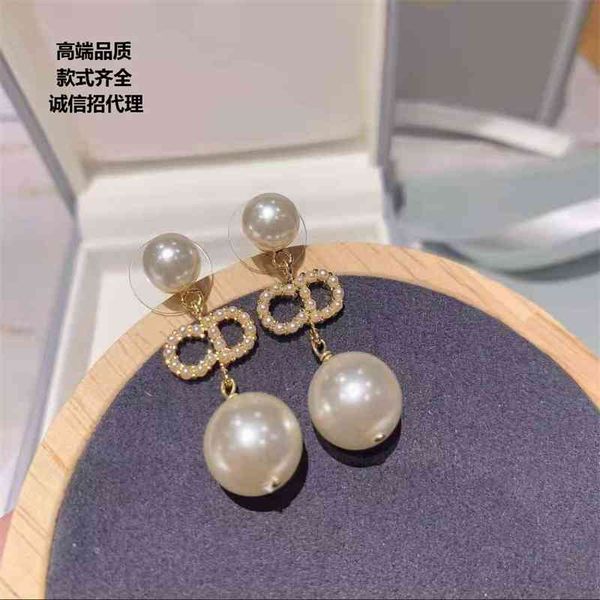 70% off outlet online temperament size pearl high version material silver pin earrings gift, Golden
70% off outlet online temperament size pearl high version material silver pin earrings gift, Golden