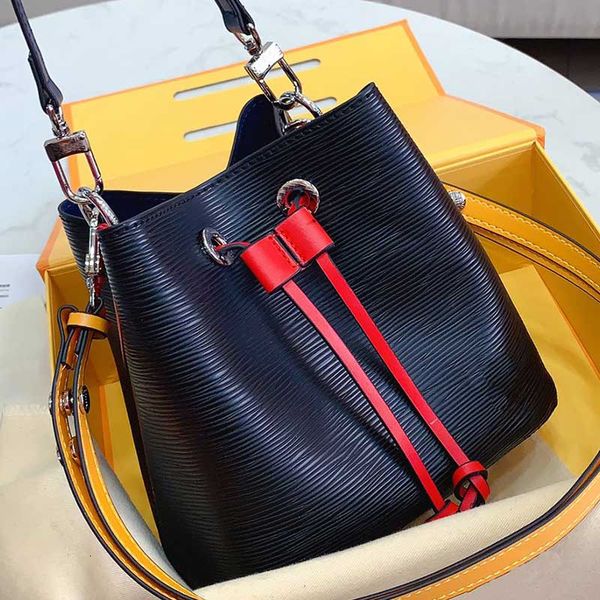 classic bucket bag crossbody purses multi colorful flower bags womens belt wallets lady fashion handbags shoulder bags water ripple
classic bucket bag crossbody purses multi colorful flower bags womens belt wallets lady fashion handbags shoulder bags water ripple