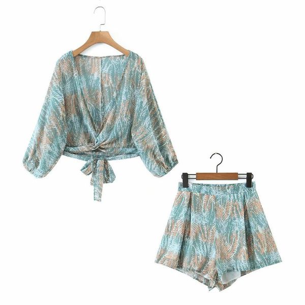 women's blouses & shirts summer 2021 bohemian gradient floral chiffon shirt + wide leg shorts suit, White
women's blouses & shirts summer 2021 bohemian gradient floral chiffon shirt + wide leg shorts suit, White