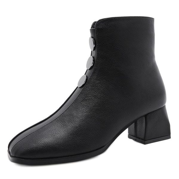 boots autumn and winter models of black beige square toe soft leather button decoration women's short bottom zipper
boots autumn and winter models of black beige square toe soft leather button decoration women's short bottom zipper