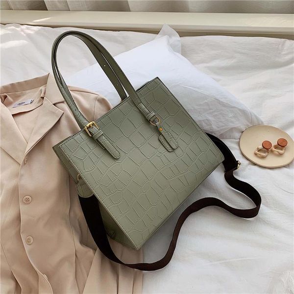 evening bags stone pattern shoulder bag women travel leather pu quailty female luxury handbags designer sac a main femme
evening bags stone pattern shoulder bag women travel leather pu quailty female luxury handbags designer sac a main femme