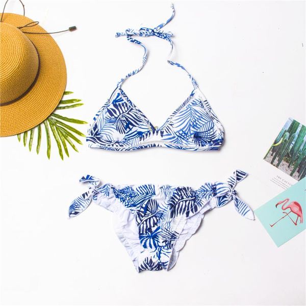 women's swimwear 2021 bandage print thong bikini set hollow out falbala swimsuit women female plus size biquini bathing suit 56, White;black
women's swimwear 2021 bandage print thong bikini set hollow out falbala swimsuit women female plus size biquini bathing suit 56, White;black
