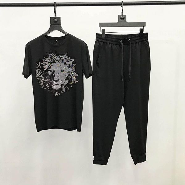 men's tracksuits t-shirt designer luminous summer xl jogger tracksuit silver lion diamond sets short sleeve, Gray
men's tracksuits t-shirt designer luminous summer xl jogger tracksuit silver lion diamond sets short sleeve, Gray