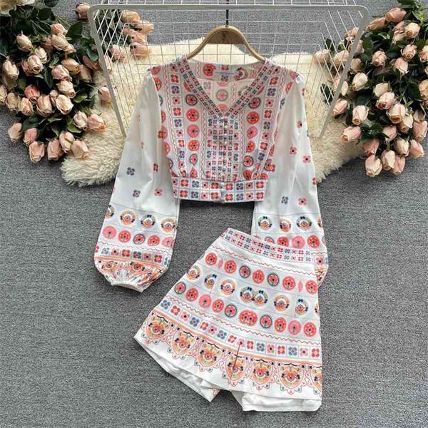 spring women fashion retro print set puff sleeve v neck short + high waist wide leg pants two piece suits outfit 210428, White
spring women fashion retro print set puff sleeve v neck short + high waist wide leg pants two piece suits outfit 210428, White