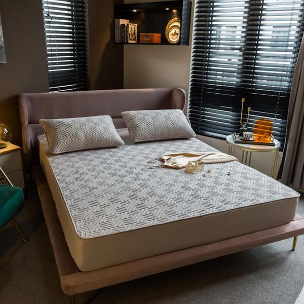 1/3pcs luxury bedding set thickened bed linen beds bedspread on the sheet geometric elastic fitted mattress cover sets
1/3pcs luxury bedding set thickened bed linen beds bedspread on the sheet geometric elastic fitted mattress cover sets