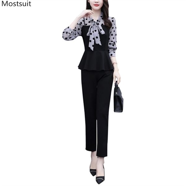 autumn two piece set for women elegant korean chiffon patchwork bow collar polka dot tunic and elastic waist pants suits 210513, White
autumn two piece set for women elegant korean chiffon patchwork bow collar polka dot tunic and elastic waist pants suits 210513, White
