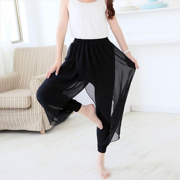casual split mid waist women capri wide leg flowy summer plus size elastic high loose trouser, Black;white
casual split mid waist women capri wide leg flowy summer plus size elastic high loose trouser, Black;white