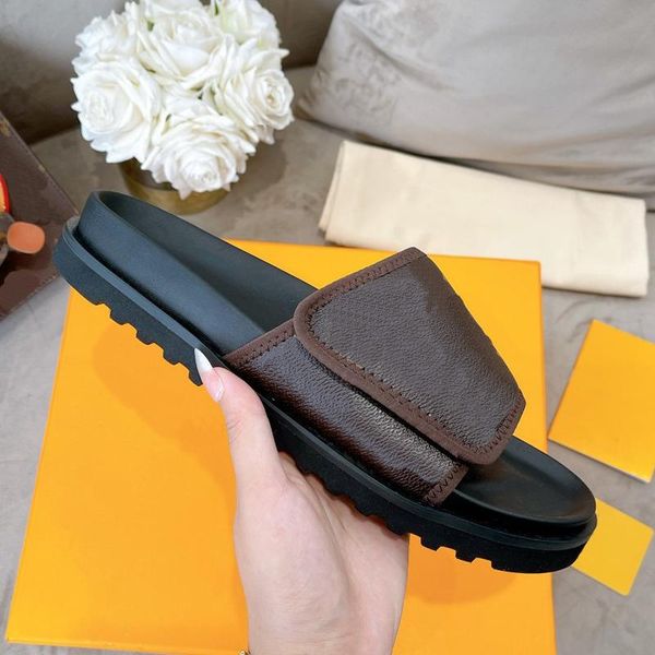 slippers brand women's outer wear 2021 flat-bottomed sandals and gladiator slides women, Black
slippers brand women's outer wear 2021 flat-bottomed sandals and gladiator slides women, Black
