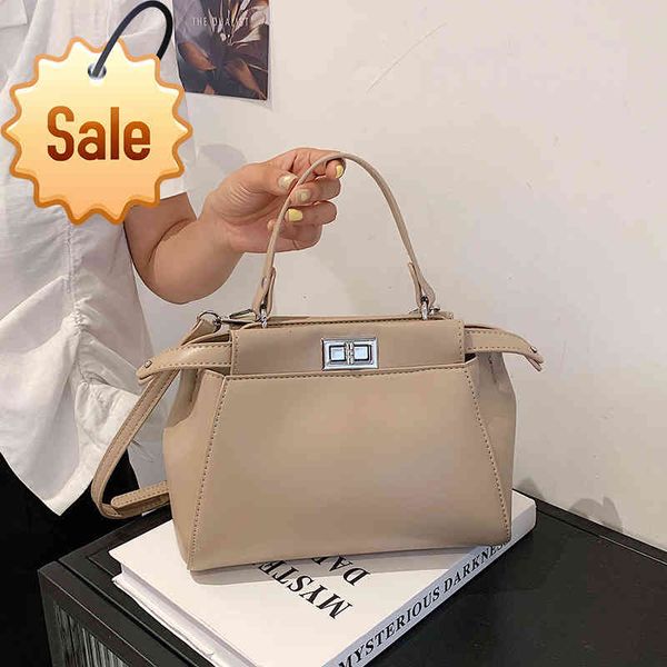 bag women 2021 new trend fashion temperament lock women's bag diana bag women's single shoulder messenger handbag
bag women 2021 new trend fashion temperament lock women's bag diana bag women's single shoulder messenger handbag