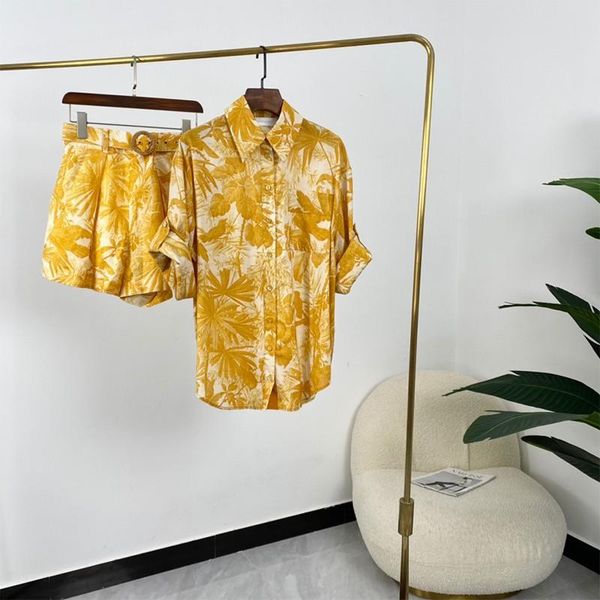 women's tracksuits 2021 summer women fashion orange leaf print wide-leg shorts suit short sleeve blouse ladies clothing set, Gray
women's tracksuits 2021 summer women fashion orange leaf print wide-leg shorts suit short sleeve blouse ladies clothing set, Gray