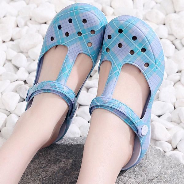 summer printed hole shoes beach sandals slippers, Black 
summer printed hole shoes beach sandals slippers, Black