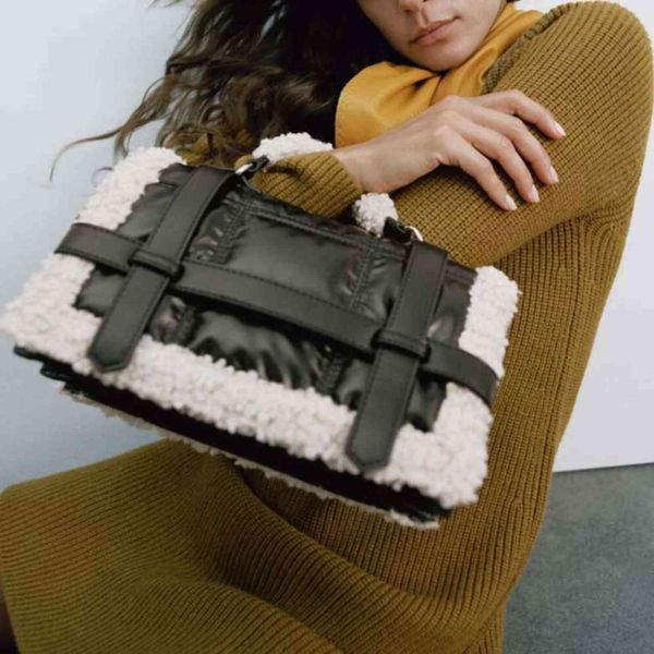 designer soft wool shoulder luxury leather women crossbody bag lamb velvet handle ladies handbags large capacity purses
designer soft wool shoulder luxury leather women crossbody bag lamb velvet handle ladies handbags large capacity purses