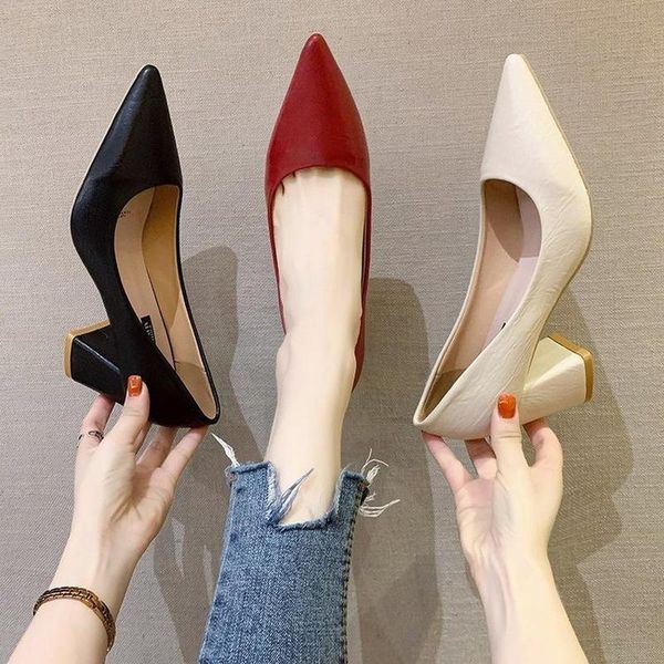 dress shoes high-heeled female autumn korean pointed shallow mouth women's thick heel fashion, Black
dress shoes high-heeled female autumn korean pointed shallow mouth women's thick heel fashion, Black