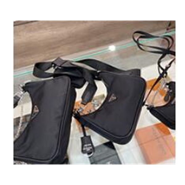 women luxurys designers bags 2021 lady nylon designers re-edition fashion luxurys designer handbag handbags totes crossbody bag
