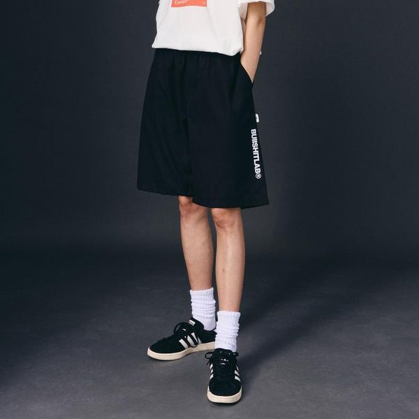 women's shorts women fashion pockets elastic waists drawstring short pants high waist streetwear wide-leg oversize simple unisex, White;black
women's shorts women fashion pockets elastic waists drawstring short pants high waist streetwear wide-leg oversize simple unisex, White;black