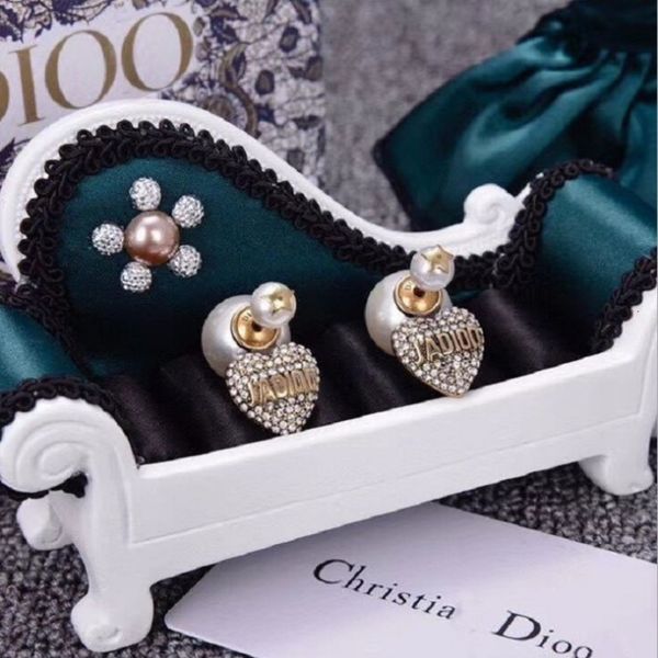 fashion design luxury jewelry earrings chir dd family / dijia autumn and winter love letter pearl women's creative personality, Golden
fashion design luxury jewelry earrings chir dd family / dijia autumn and winter love letter pearl women's creative personality, Golden