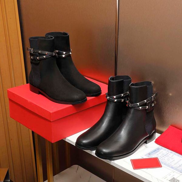 designer boots ankle boot martin cowboy fashion rivet black booties real leather zipper letter lace up lady with box 08
designer boots ankle boot martin cowboy fashion rivet black booties real leather zipper letter lace up lady with box 08