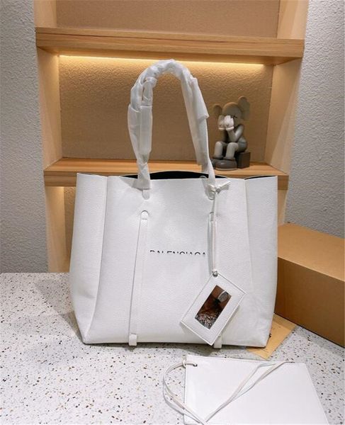 women's evening bags shoulder bag fashion messenger cross body luxury totes purse ladies leather handbag ll82244
women's evening bags shoulder bag fashion messenger cross body luxury totes purse ladies leather handbag ll82244