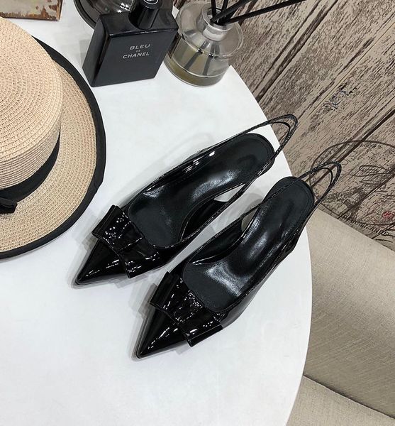brand women high heels sandal 5.5cm thin heel wedding shoe true leather women shoes pointed toe size 35-40, Black
brand women high heels sandal 5.5cm thin heel wedding shoe true leather women shoes pointed toe size 35-40, Black