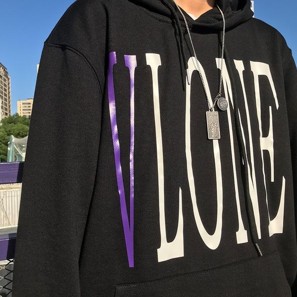 2021 brand v hoodie hooded sweater men's and women's fashion brand purple limited large plush wang yibo edison chen's same ja, Black
2021 brand v hoodie hooded sweater men's and women's fashion brand purple limited large plush wang yibo edison chen's same ja, Black