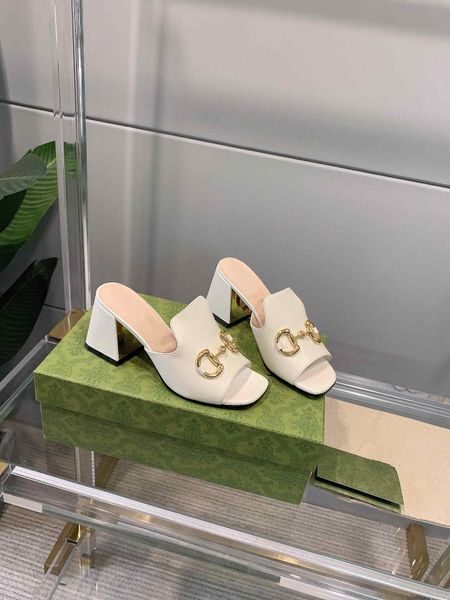 square-toe thick-heeled baotou lazy slippers, wear all-match sandals outside, Black
square-toe thick-heeled baotou lazy slippers, wear all-match sandals outside, Black