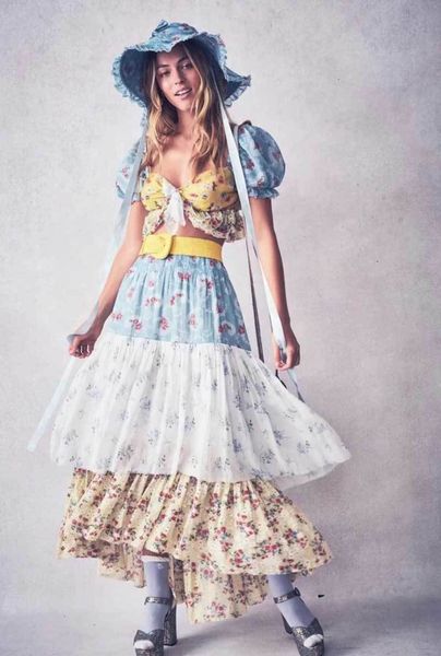asymmetrical wild floral printed maxi tiered ruffle trim skirts women elastic waist boho gypsy girl long skirt, Black
asymmetrical wild floral printed maxi tiered ruffle trim skirts women elastic waist boho gypsy girl long skirt, Black