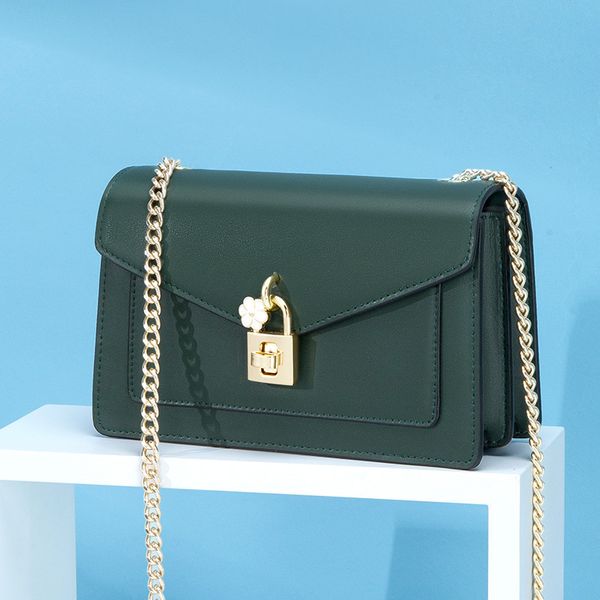 bag cow leather single shoulder women's fashion chain versatile messenger bag personalized high-capacity handbag
bag cow leather single shoulder women's fashion chain versatile messenger bag personalized high-capacity handbag