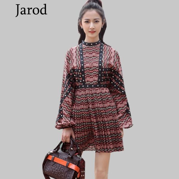 runway dress women designer spring fashion long sleeve printed casual o neck patchwork pleated dress lady 210518, Black;gray
runway dress women designer spring fashion long sleeve printed casual o neck patchwork pleated dress lady 210518, Black;gray