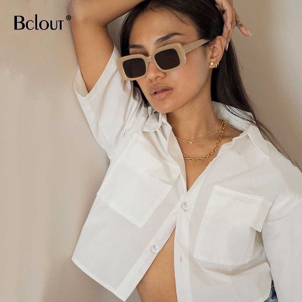 bclout summer white short women blouse streetwear double pockets short sleeve casual single breasted solid shirt female 210709
bclout summer white short women blouse streetwear double pockets short sleeve casual single breasted solid shirt female 210709