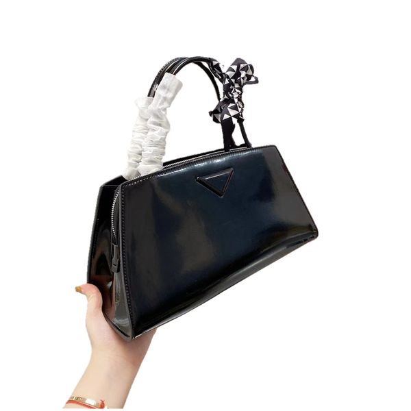 designer bag white luxury portable large capacity fashion genuine leather tote handbag messenger bags zipper compartment with silk scarf 33x
designer bag white luxury portable large capacity fashion genuine leather tote handbag messenger bags zipper compartment with silk scarf 33x