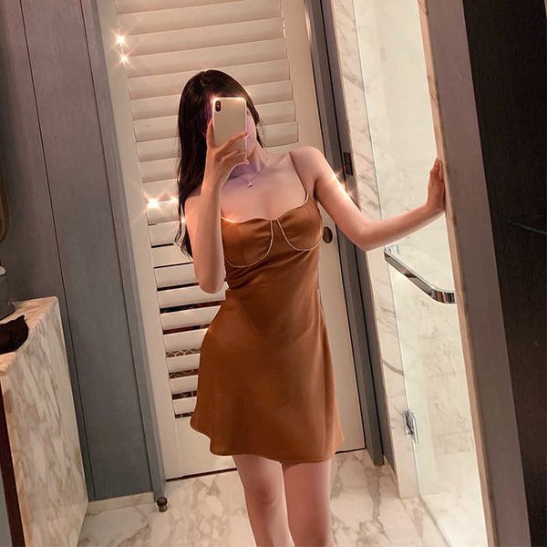 luxury evening dress 2021 summer high-grade oblique cutting procs french textured satin small lotus leaf swing slim suspender, Black;gray
luxury evening dress 2021 summer high-grade oblique cutting procs french textured satin small lotus leaf swing slim suspender, Black;gray