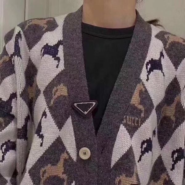 pins brooches designer letter brooches pins for women and men fashion brooch pin jewelry accessories gift drop ship, Gray
pins brooches designer letter brooches pins for women and men fashion brooch pin jewelry accessories gift drop ship, Gray