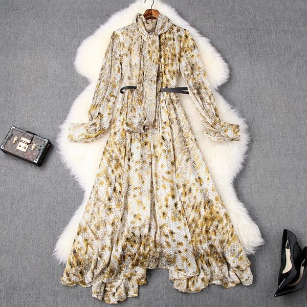casual dresses long sleeved dress 2021 early spring women's snake pattern print lantern sleeve slim waist irregular big swing fashion, Black;gray
casual dresses long sleeved dress 2021 early spring women's snake pattern print lantern sleeve slim waist irregular big swing fashion, Black;gray