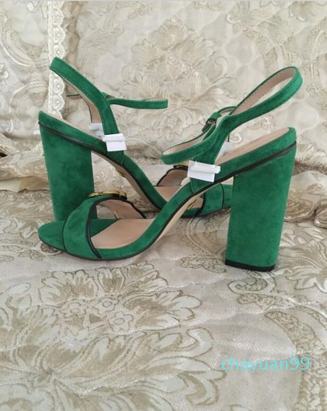 luxurys designers sandals women shoes new fashion high chunky heels black soft leather suede sandal girls big size 42 2021
luxurys designers sandals women shoes new fashion high chunky heels black soft leather suede sandal girls big size 42 2021