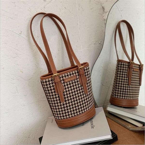 evening bags 2021 arrival cn(origin) none handbags bucket nylon shoulder polyester two fashion women houndstooth zipper soft ve1
evening bags 2021 arrival cn(origin) none handbags bucket nylon shoulder polyester two fashion women houndstooth zipper soft ve1