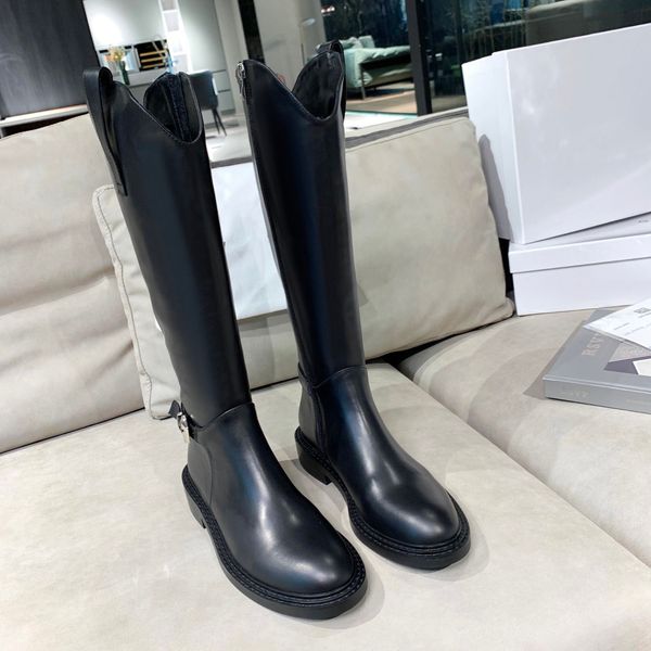 2021 new style long tube women's shoes designer belt buckle luxury casual brand ladies leather boots, Red;white
2021 new style long tube women's shoes designer belt buckle luxury casual brand ladies leather boots, Red;white